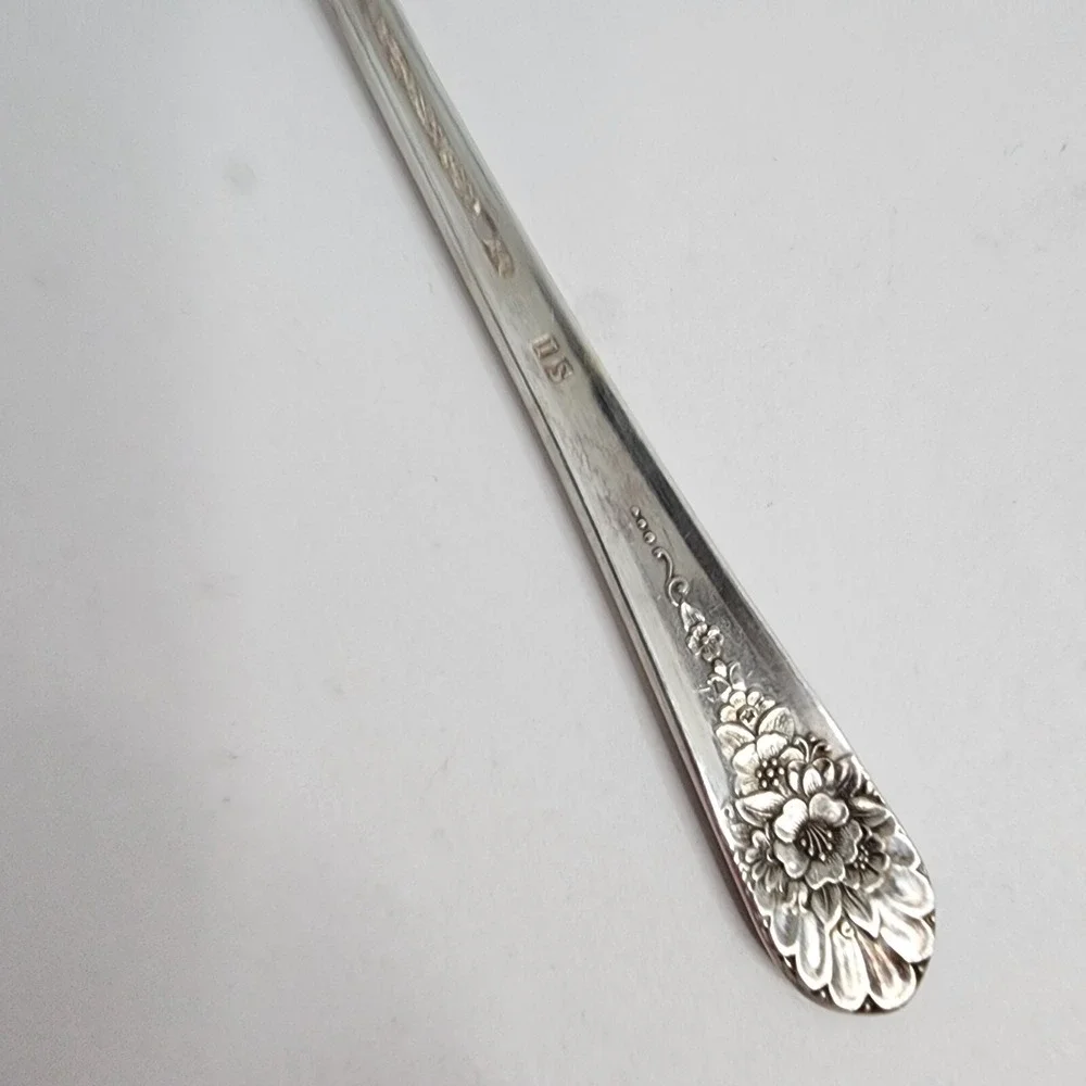 Wm Rogers Mfg. Co. AA IS‎ Jubilee Flatware Silverware Butter Knife - 1 Total C13